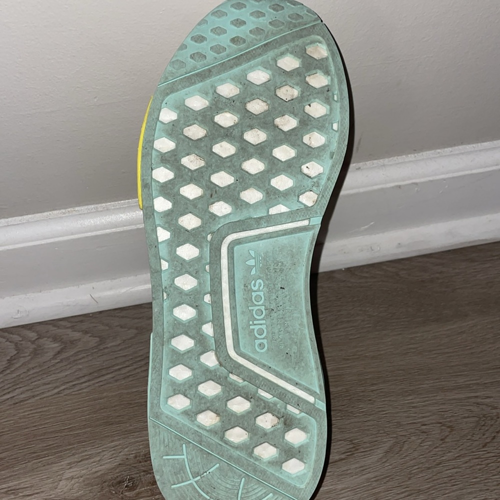Adidas NMD R1 - Picture 5 of 6